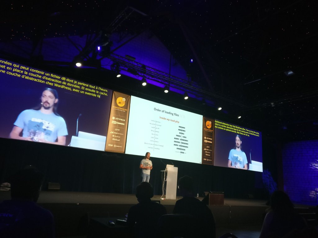 Alain Schlesser at the stage on WordCamp Europe 2017.
