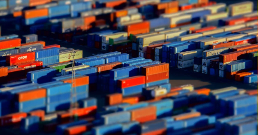 Tilt shifted containers